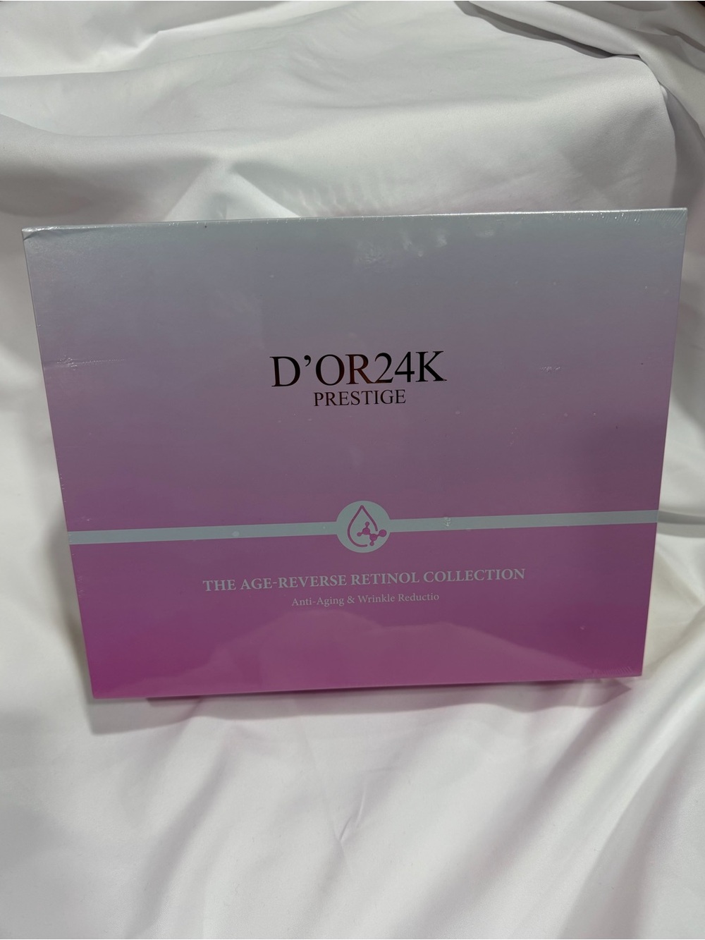 The Age Reverse Retinol Collection Box ~ $7,000 Retail - Picture 12 of 13